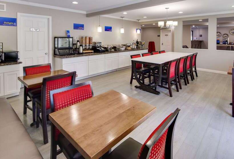 Отель Best Western Clermont