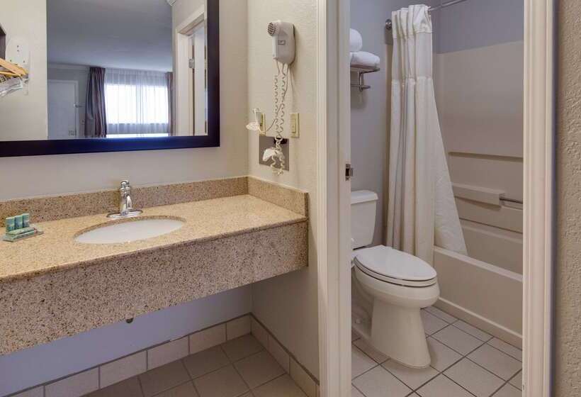 Отель Best Western Clermont