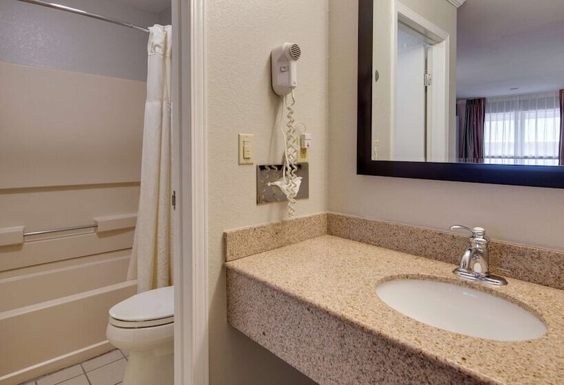 Отель Best Western Clermont