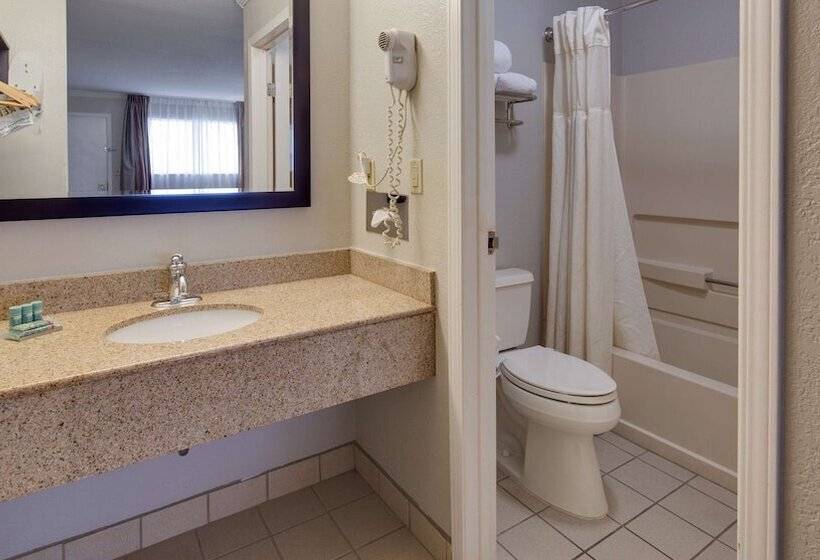 Отель Best Western Clermont