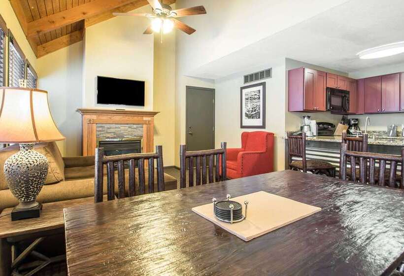 호텔 Bluegreen Christmas Mountain Village, An Ascend Resort