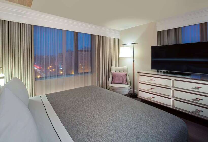 Отель Canopy By Hilton Washington Embassy Row