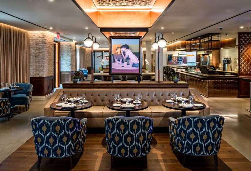 Отель Canopy By Hilton Washington Embassy Row