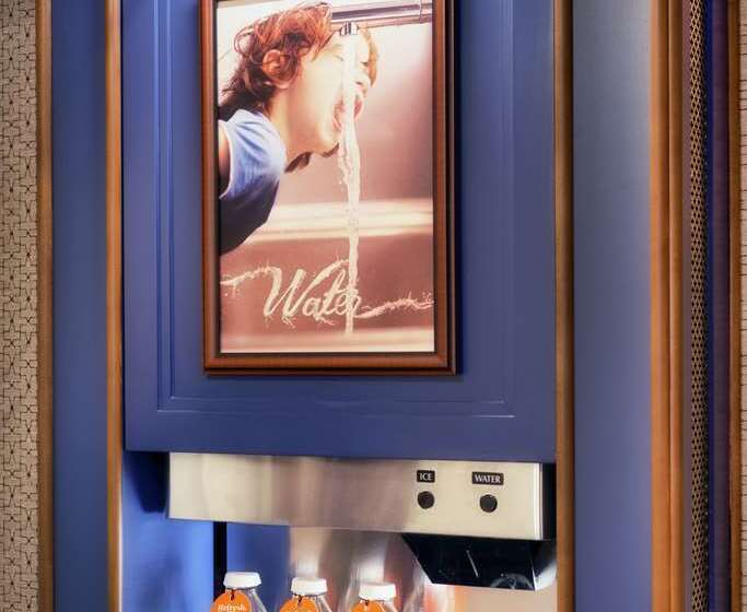 Отель Canopy By Hilton Washington Embassy Row