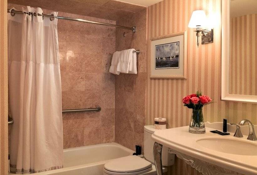 酒店 Chateau Inn And Suites