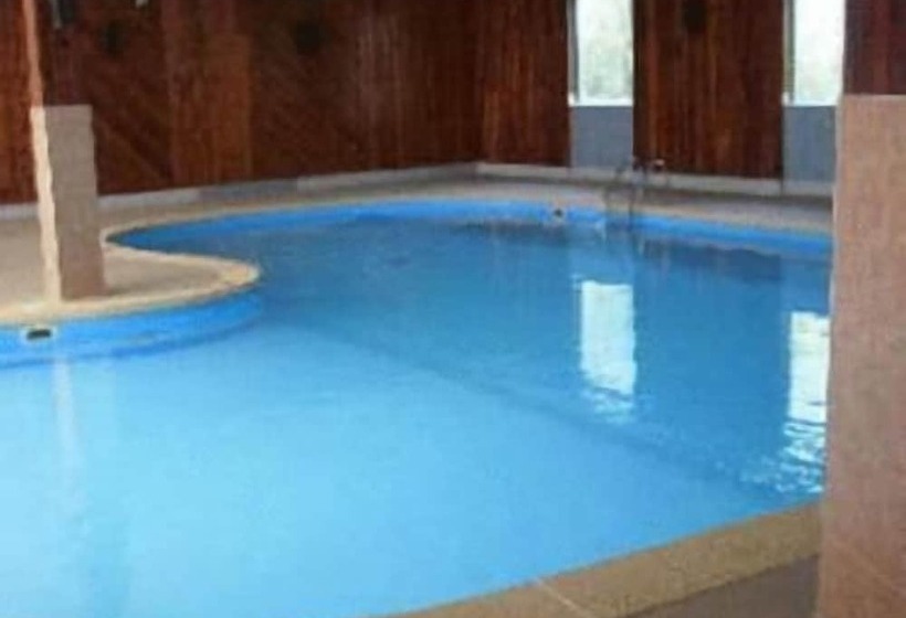 هتل Chateau Royale Inn