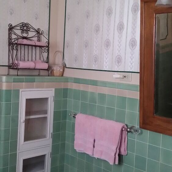 호텔 Chestnut Charm Bed & Breakfast