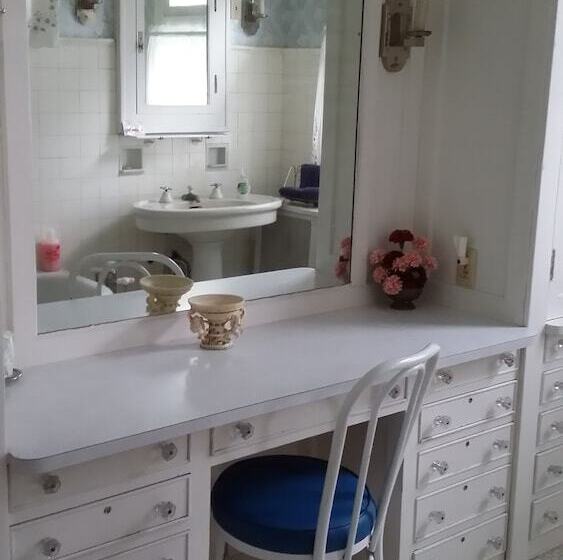 호텔 Chestnut Charm Bed & Breakfast