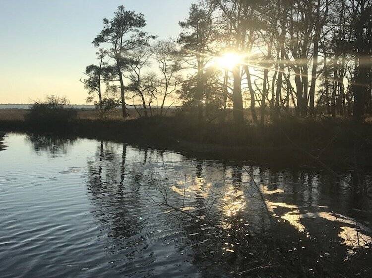 فندق Chincoteague Inn
