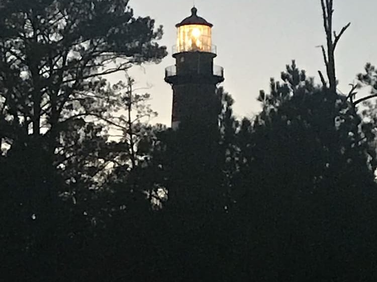 فندق Chincoteague Inn