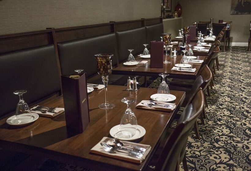 فندق Chocksett Inn And Restaurant