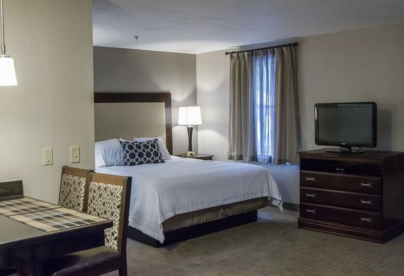 فندق Chocksett Inn And Restaurant