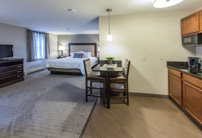 فندق Chocksett Inn And Restaurant