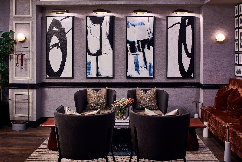 호텔 Claridge House