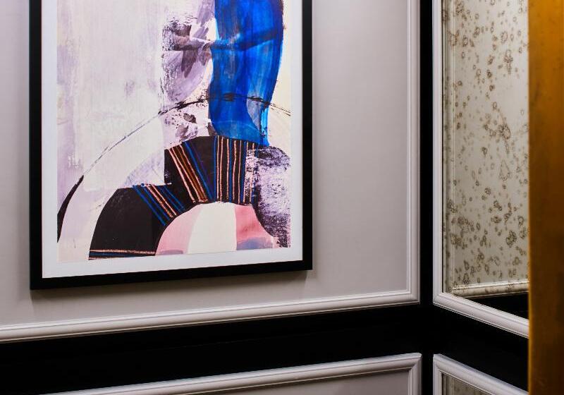 호텔 Claridge House