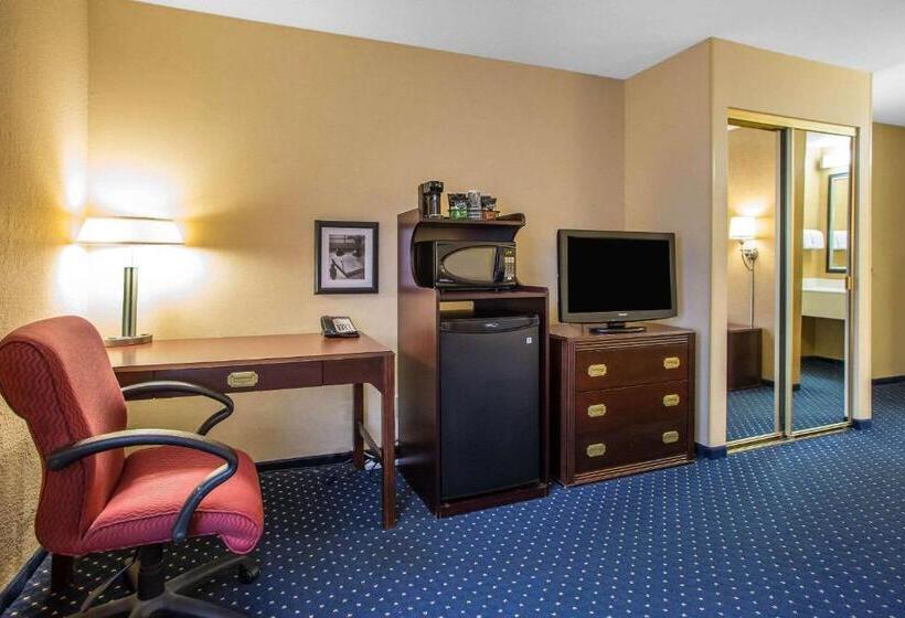 בית מלון כפרי Howard Johnson By Wyndham Merrillville