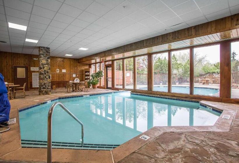 בית מלון כפרי Howard Johnson By Wyndham Merrillville