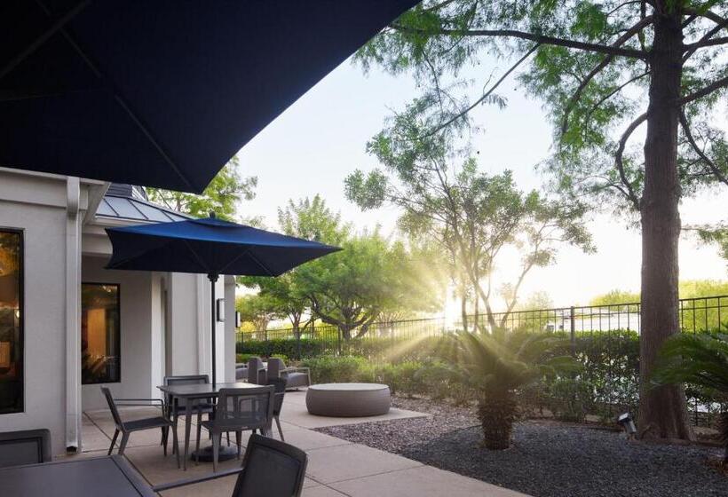 Отель Courtyard Austin South