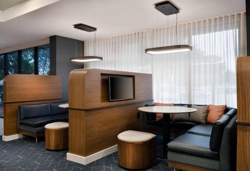 Отель Courtyard Austin South