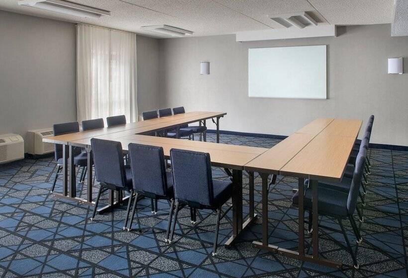 فندق Courtyard By Marriott Baltimore Hunt Valley