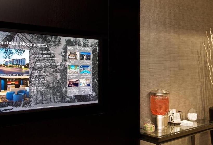 ホテル Courtyard By Marriott Bloomington