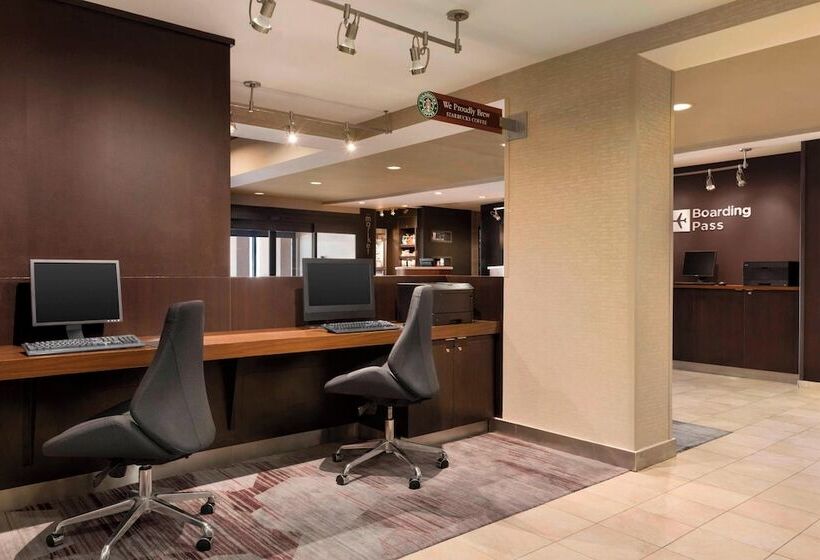 فندق Courtyard By Marriott Bloomington Normal