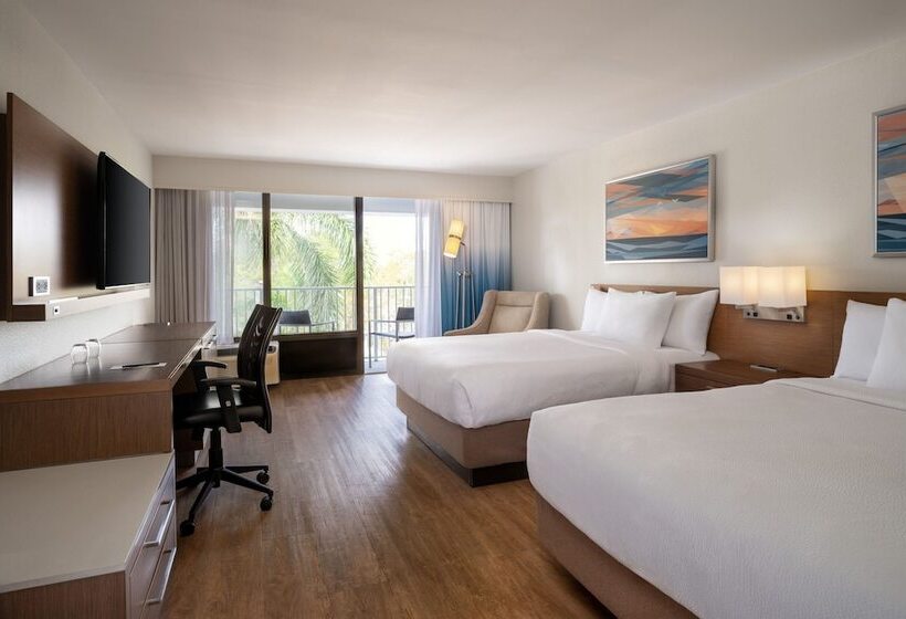 فندق Courtyard By Marriott   Naples