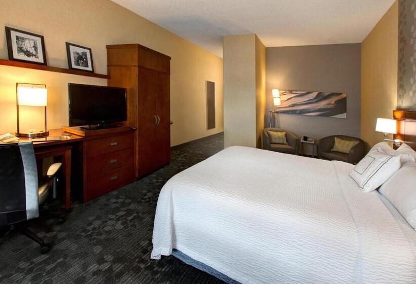 فندق Courtyard By Marriott Anchorage Airport