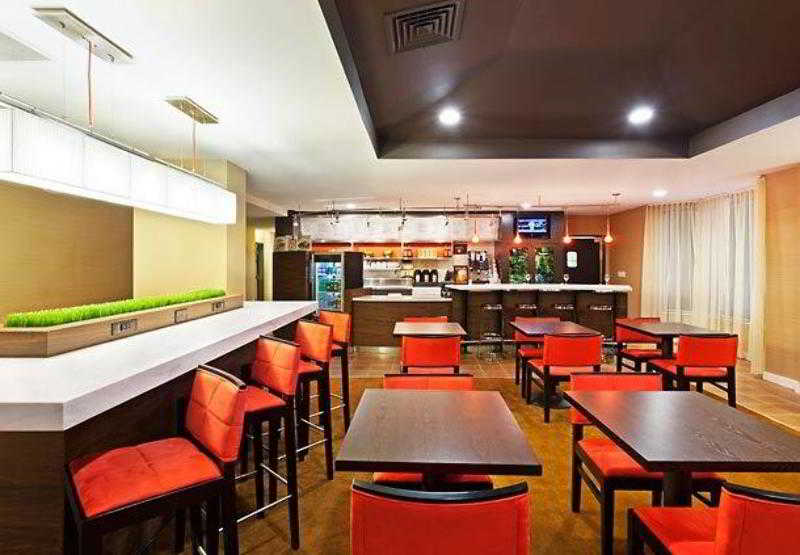 בית מלון כפרי Courtyard By Marriott Austin The Domain Area