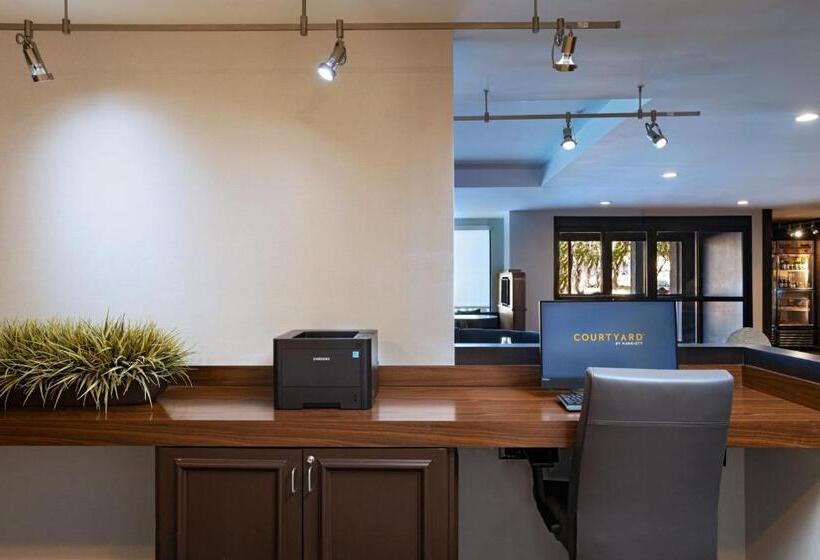 בית מלון כפרי Courtyard By Marriott Austin The Domain Area