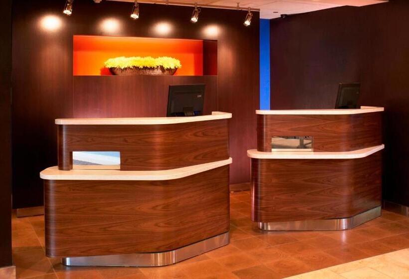 호텔 Courtyard Cleveland Independence