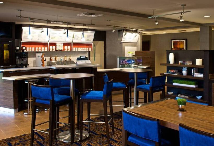 فندق Country Inn & Suites By Radisson, Columbus Edinburgh