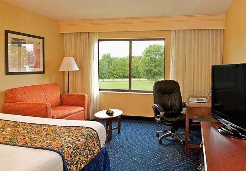 فندق Country Inn & Suites By Radisson, Columbus Edinburgh
