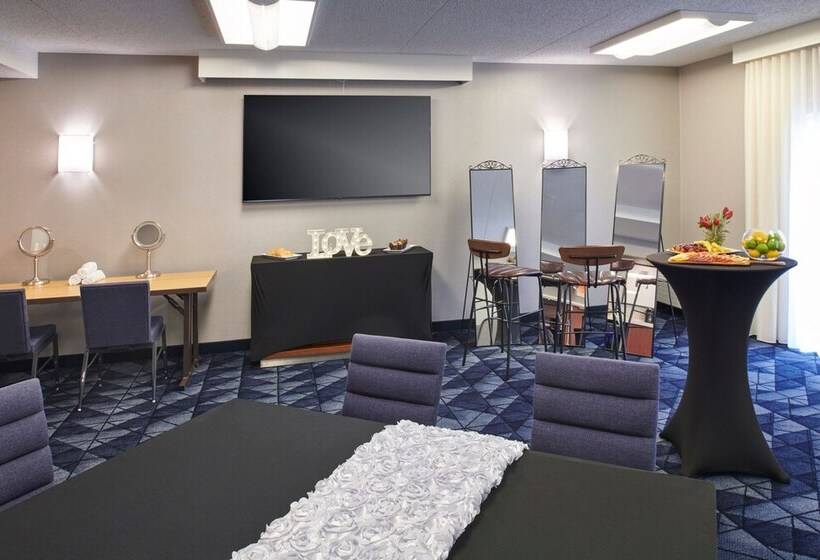 호텔 Courtyard By Marriott Detroit Livonia