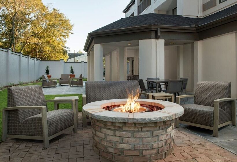 هتل Courtyard By Marriott Dothan