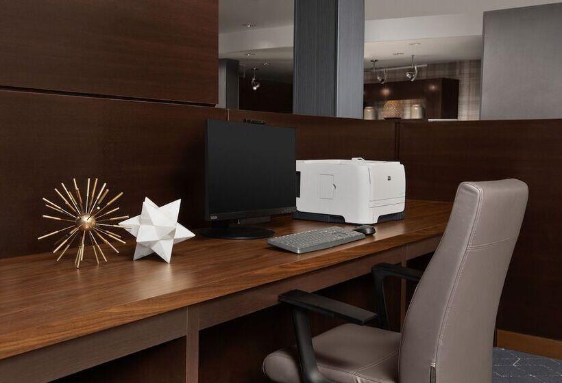 هتل Courtyard By Marriott Dothan