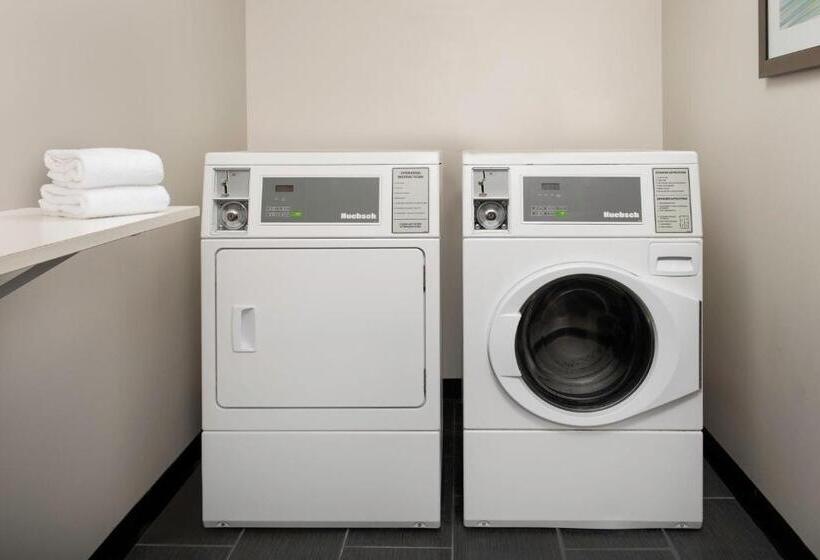 هتل Courtyard By Marriott Dothan