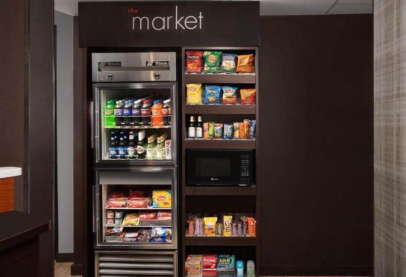 هتل Courtyard By Marriott Dothan