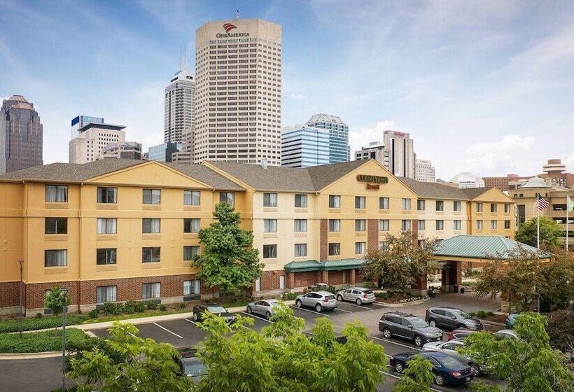בית מלון כפרי Courtyard Indianapolis At The Capitol