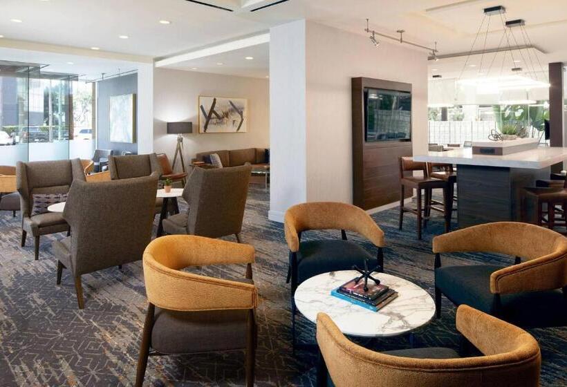 هتل Courtyard By Marriott Los Angeles Lax/century Boulevard