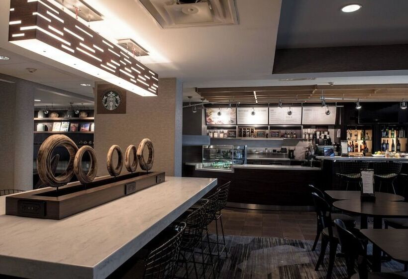 فندق Courtyard By Marriott Nashville At Opryland