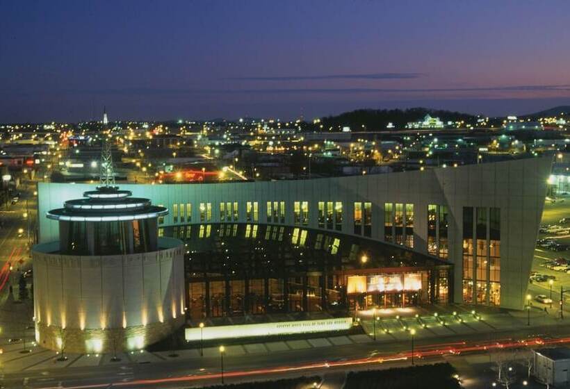 فندق Courtyard By Marriott Nashville At Opryland