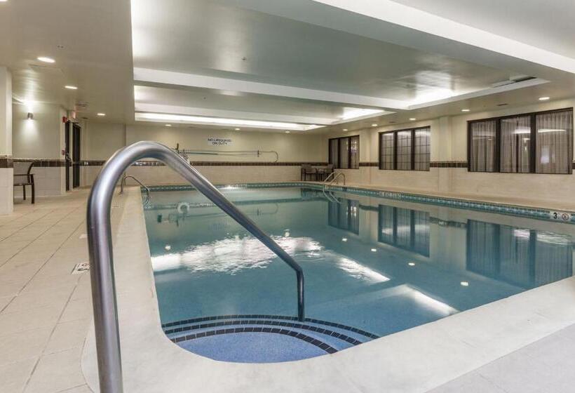 فندق Courtyard By Marriott Nashville At Opryland