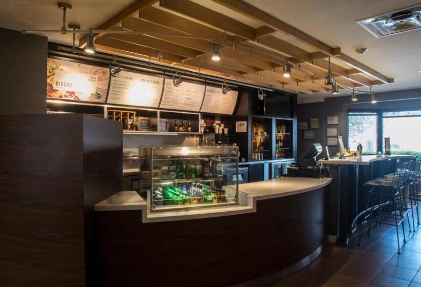 فندق Courtyard By Marriott Nashville At Opryland