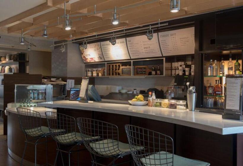 فندق Courtyard By Marriott Nashville At Opryland