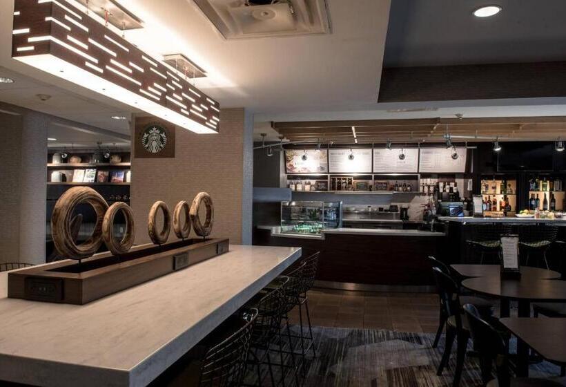 فندق Courtyard By Marriott Nashville At Opryland