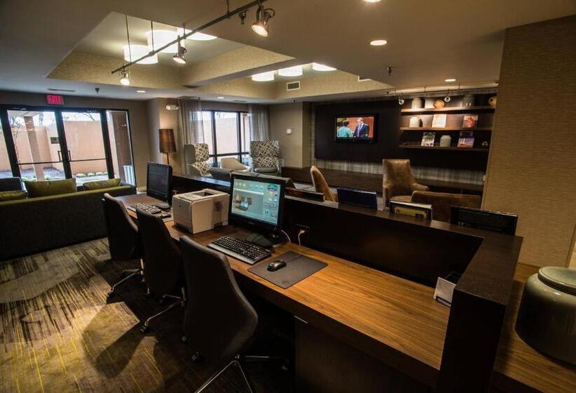 فندق Courtyard By Marriott Nashville At Opryland