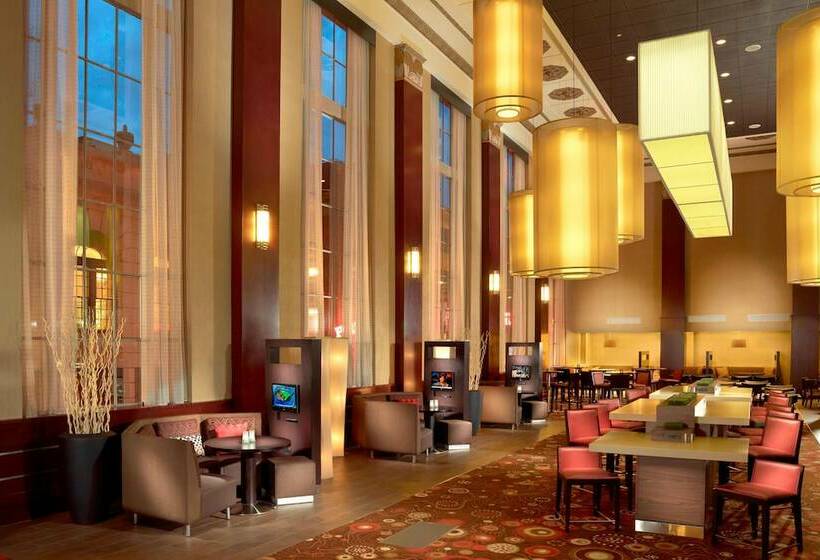 هتل Courtyard By Marriott Nashville Downtown