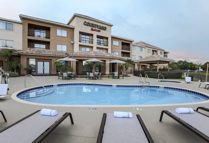 فندق Courtyard By Marriott Orlando Lake Mary North
