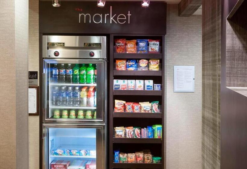 فندق Courtyard By Marriott Pensacola